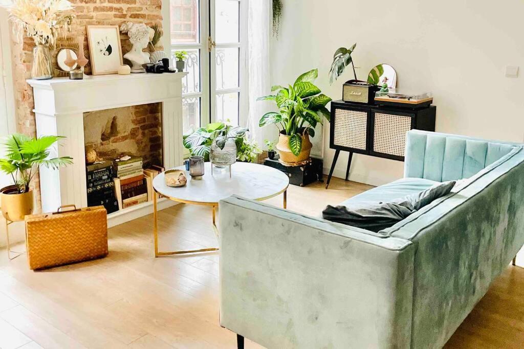 Très bel Appartement de 60m2 en centre ville Lavaur  Extérieur photo