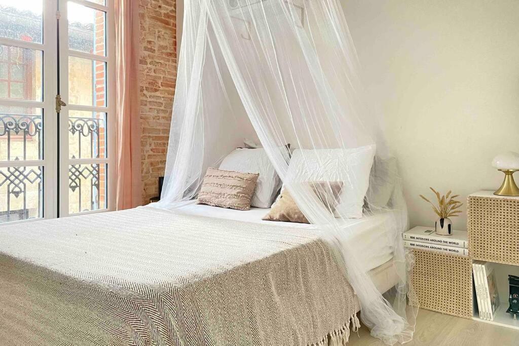 Très bel Appartement de 60m2 en centre ville Lavaur  Extérieur photo